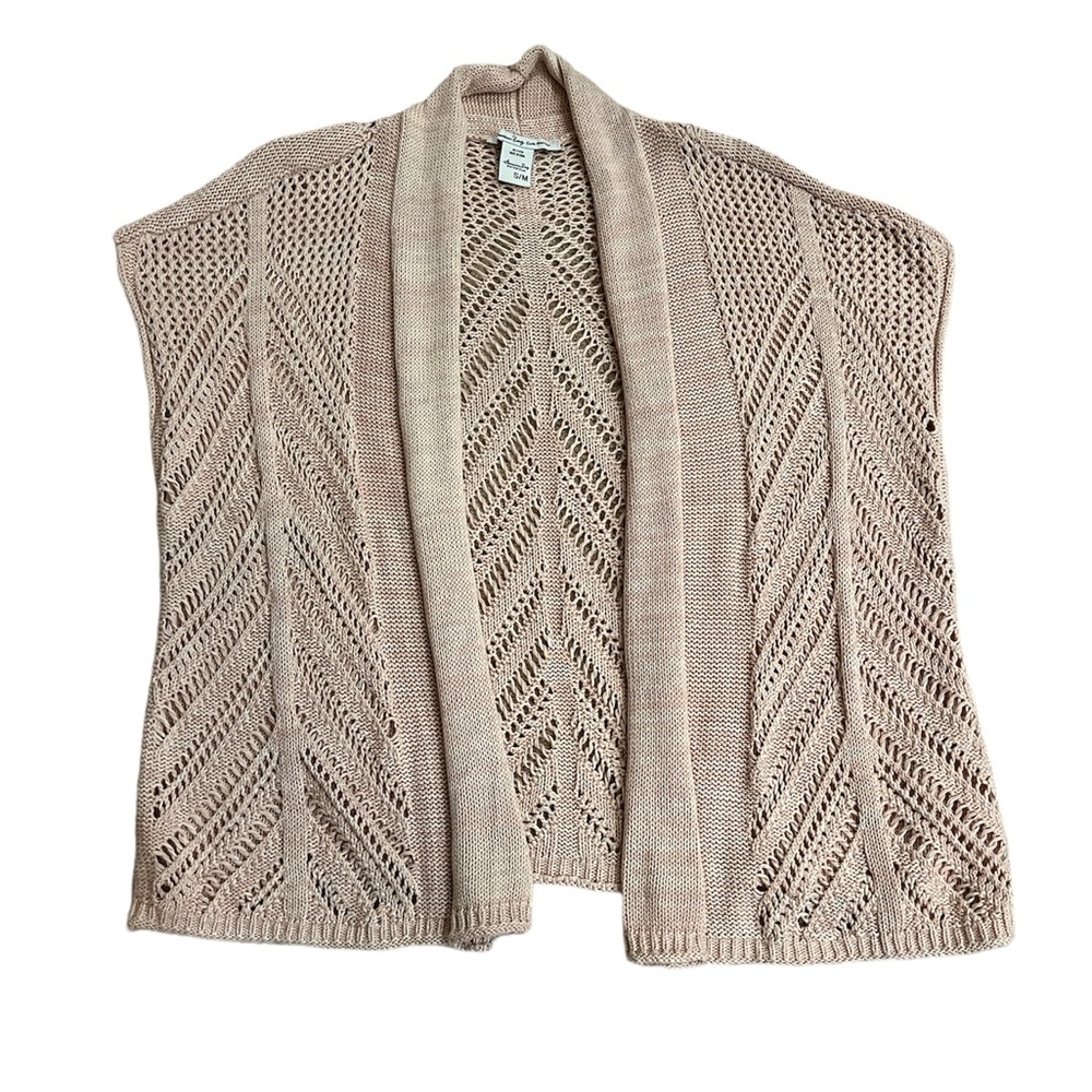Knit Crochet Sweater Open Vest by American Rag Size S/M. Color Cream.